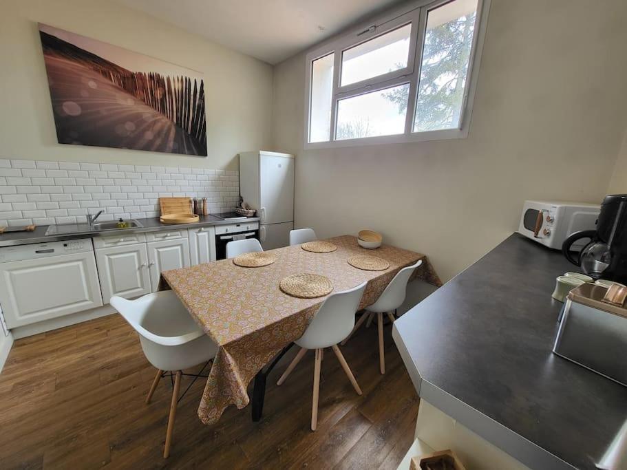 Le P'Tit Nid Apartment Parthenay Luaran gambar