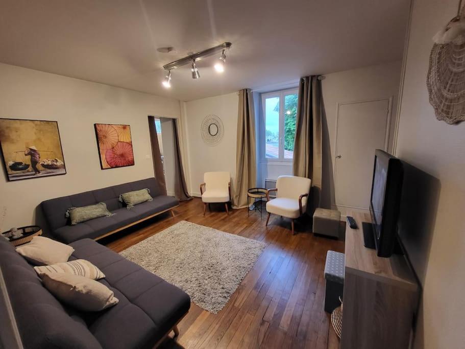 Le P'Tit Nid Apartment Parthenay Luaran gambar